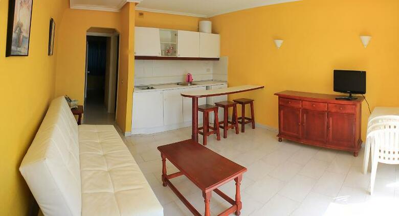 Apartamentos La Pir�mide