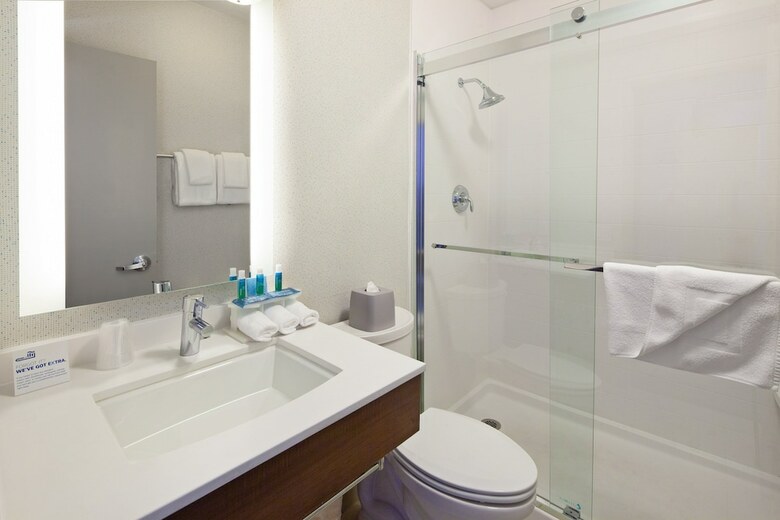 Holiday Inn Express Hotel & Suites Escondido