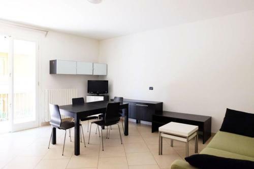 Apartamento Relax E Confort In Pieno Centro. Balcone E Garage