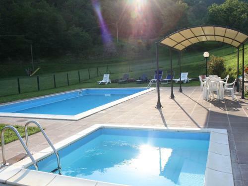 Homey Apartment In Borgo Pace With Jacuzzi