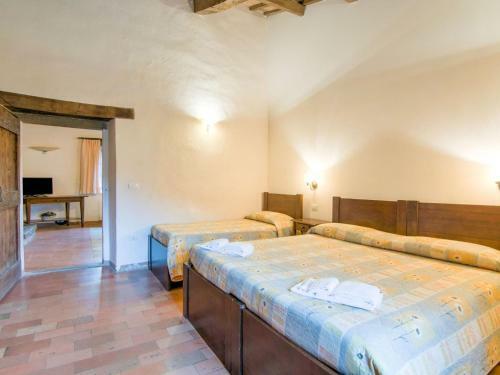 Homey Apartment In Borgo Pace With Jacuzzi
