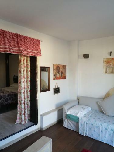 Antonella Home