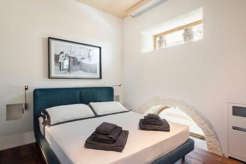Brucoli Villa Sleeps 6 With Air Con