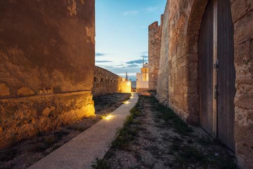 Brucoli Villa Sleeps 6 With Air Con