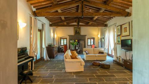 Villa Casale La Splendida 10