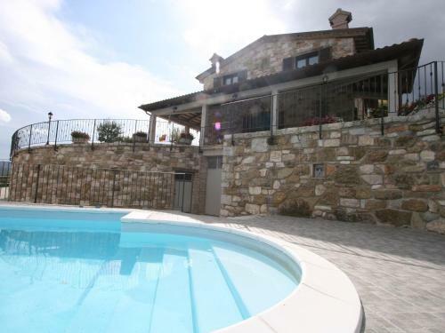 Timeless Villa In Cagli With Garden And Swimming Pool