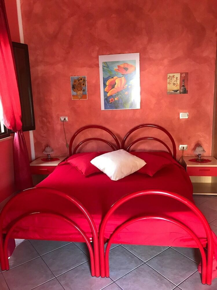 Bed & Breakfast Domu De Palla