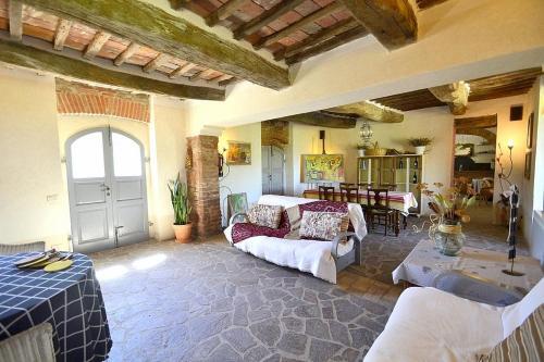 Castiglione Del Lago Villa Sleeps 6 Pool Wifi