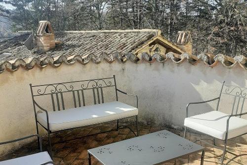 Case Colle Villa Sleeps 30 With Pool And Air Con