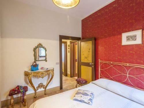 Ravishing Holiday Home In Fermo With Private Swimming Pool