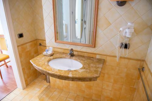 Hotel Ostello Settecolli Sport