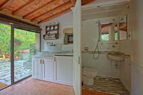 Le Catese Villa Sleeps 6 With Pool Air Con And Wifi