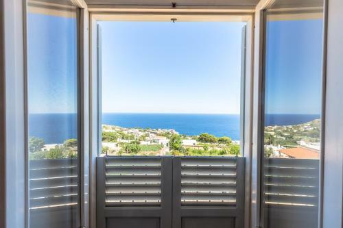 Le Case Del Sole - Terrazzi Panoramici Alle Isole Eolie