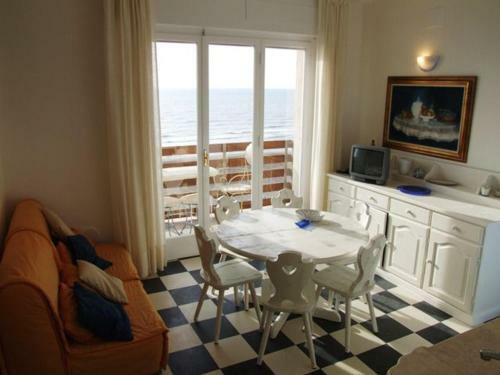 Marina Di Castagneto Carducci Apartment Sleeps 5