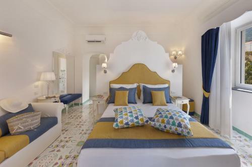 Hotel Antica Reghinna Luxury Room