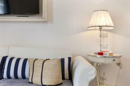 Hotel Antica Reghinna Luxury Room