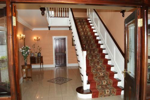 Tom And Eileen's Farmhouse B&B