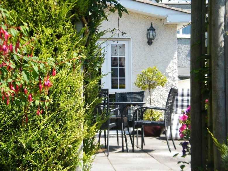Bed & Breakfast Almanii