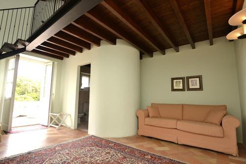 Montemaggiore Al Metauro Villa Sleeps 14 Pool Wifi