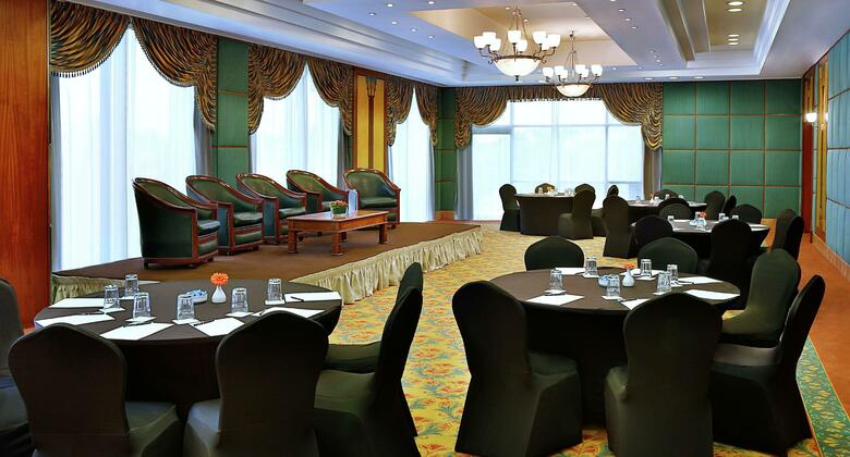 Hotel Hilton Pyramids Golf Resort