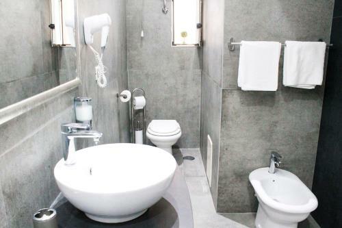 Hostal Mascalzone Latino Luxury Rooms
