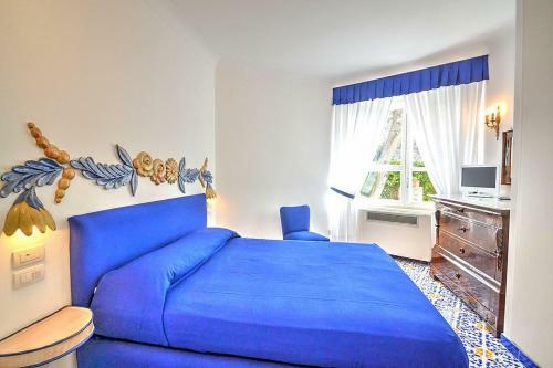 Marina Del Cantone Villa Sleeps 14 Pool Air Con