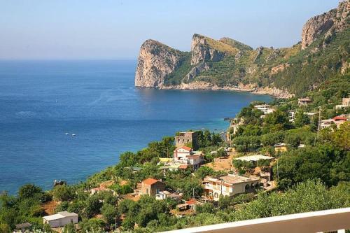 Sirenuse Villa Sleeps 8 Pool Air Con Wifi