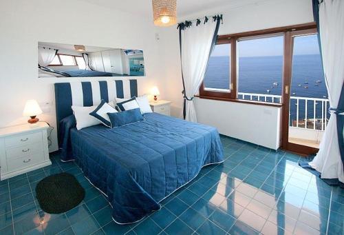Sirenuse Villa Sleeps 14 Pool Air Con Wifi