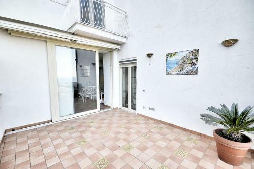 Coppetelle Holiday Home Sleeps 7 With Air Con