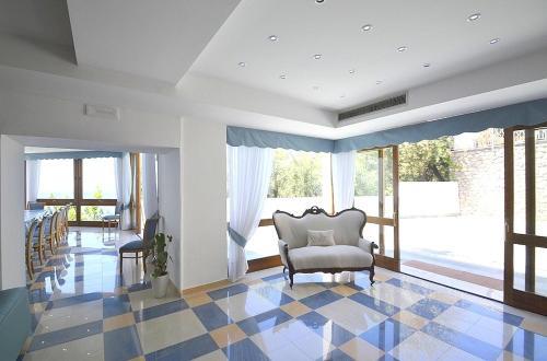 Marina Del Cantone Villa Sleeps 22 Pool Air Con