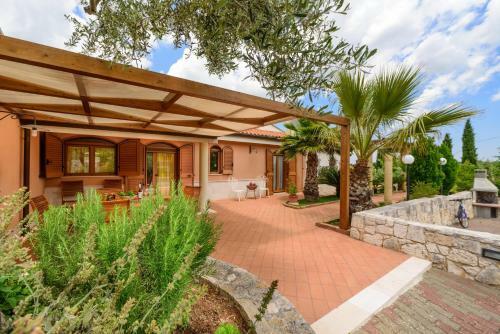 Apartamento Helloapulia Villa Flora