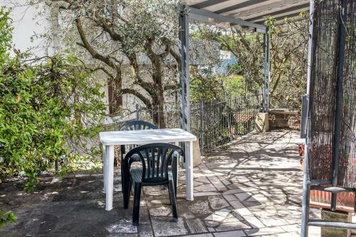 Apartamento N202 - Numana, Ampio Bilocale Con Portico