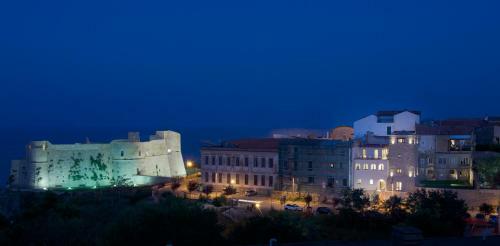Bed & Breakfast Torre Della Loggia - Dimora Storica - Ortona