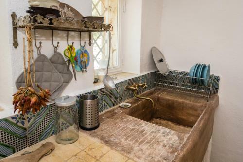 Certosa Villa Sleeps 8 With Pool Air Con And Wifi
