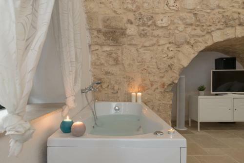 Apartamento Suite Blanche Con Jacuzzi By Wonderful Italy