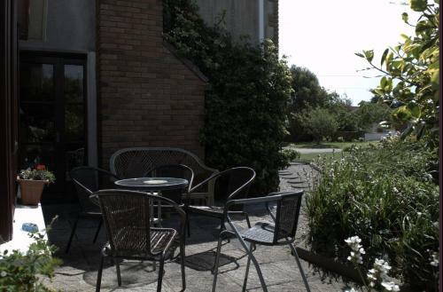 Old Orchard Lodge B&B
