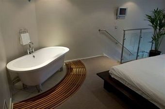 Hotel Brooklodge & Wells Spa
