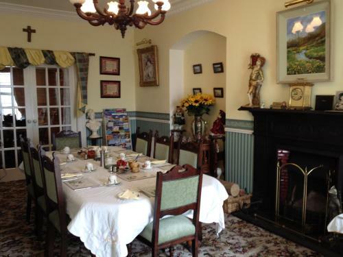 Bed & Breakfast Admiralty House