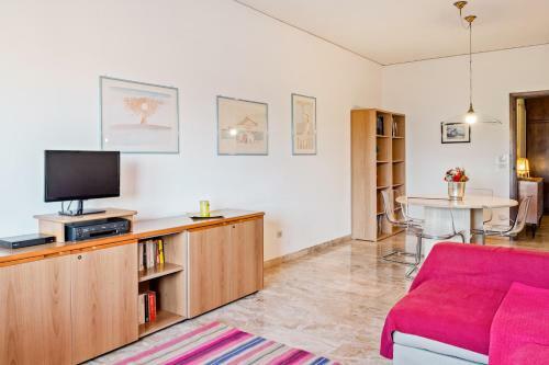 San Carlo Luminous Apartment