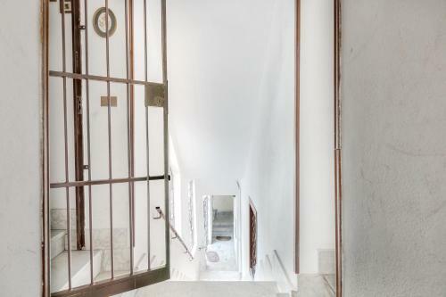 Maqueda Balcony Apartment