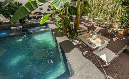 Hotel Casa Nostra Luxury Suites