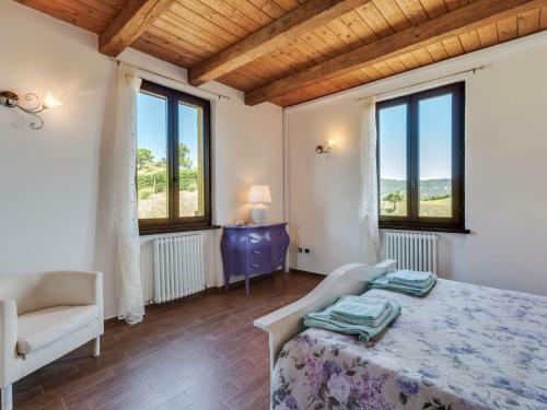Stylish Villa In Piandimeleto With Swimming Pool