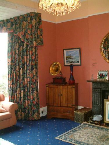 Bed & Breakfast Claremont House