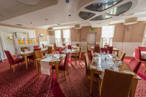 Downings Bay Hotel