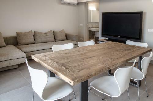 Poggioferro Villa Sleeps 8 With Pool And Air Con