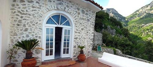 Praiano Villa Sleeps 4 Air Con Wifi