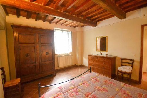 Pozzo Della Chiana Villa Sleeps 24 Pool Air Con