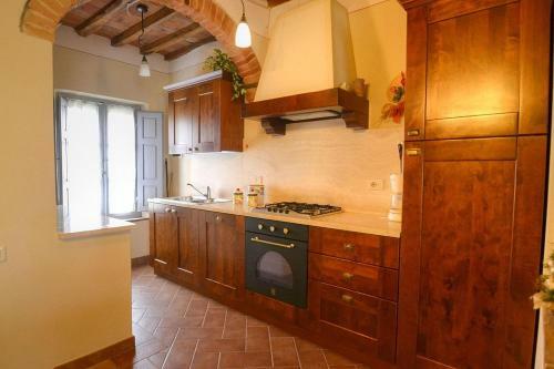 Pozzo Della Chiana Villa Sleeps 24 Pool Air Con