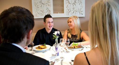 Mcwilliam Park Hotel