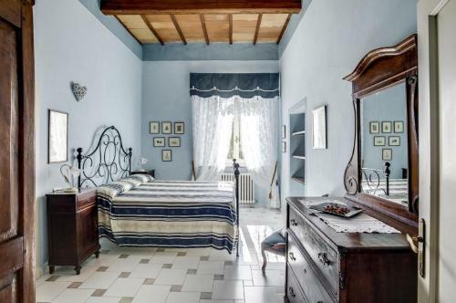 Radicofani Villa Sleeps 28 With Pool And Wifi